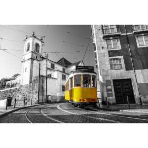 Fototapeta Tramwaj W Zabytkowej Dzielnicy Lizbony