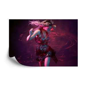 Fototapeta Młoda Kobieta W...