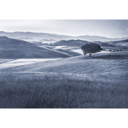 Fototapeta Rolling Hills Faded Vintage W Kolorze Niebieskim
