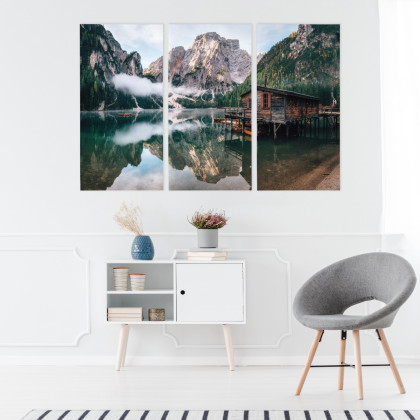 Obraz Wieloczęściowy Domek Nad Włoskim Jeziorem Braies 3D