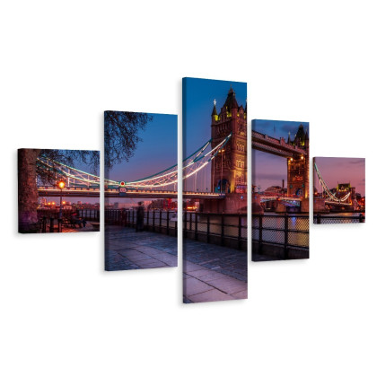 Obraz Wieloczęściowy Tower Bridge W Londynie O Zachodzie Słońca