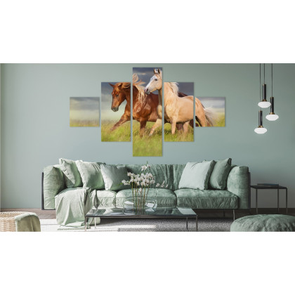 Obraz Wieloczęściowy Konie Galopujące Po Łące 3D