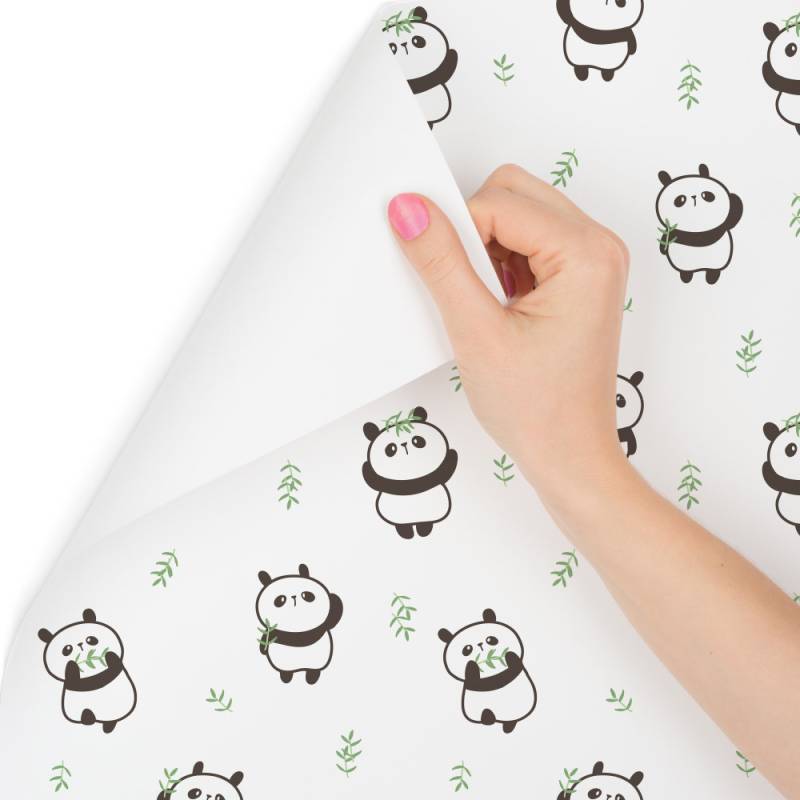 Tapeta Pandy Z Liśćmi W Tle